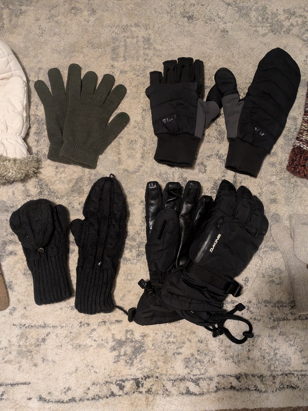 8 Pairs- Lot Of Gloves & Mittens, Versatile & Fun! 🧤